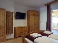 Schlafzimmer 1 alle Schlafzimmer sind mit elektrische Rollläden ausgestattet Schlafzimmer 1 alle Schlafzimmer sind mit elektrische Rollläden ausgestattet